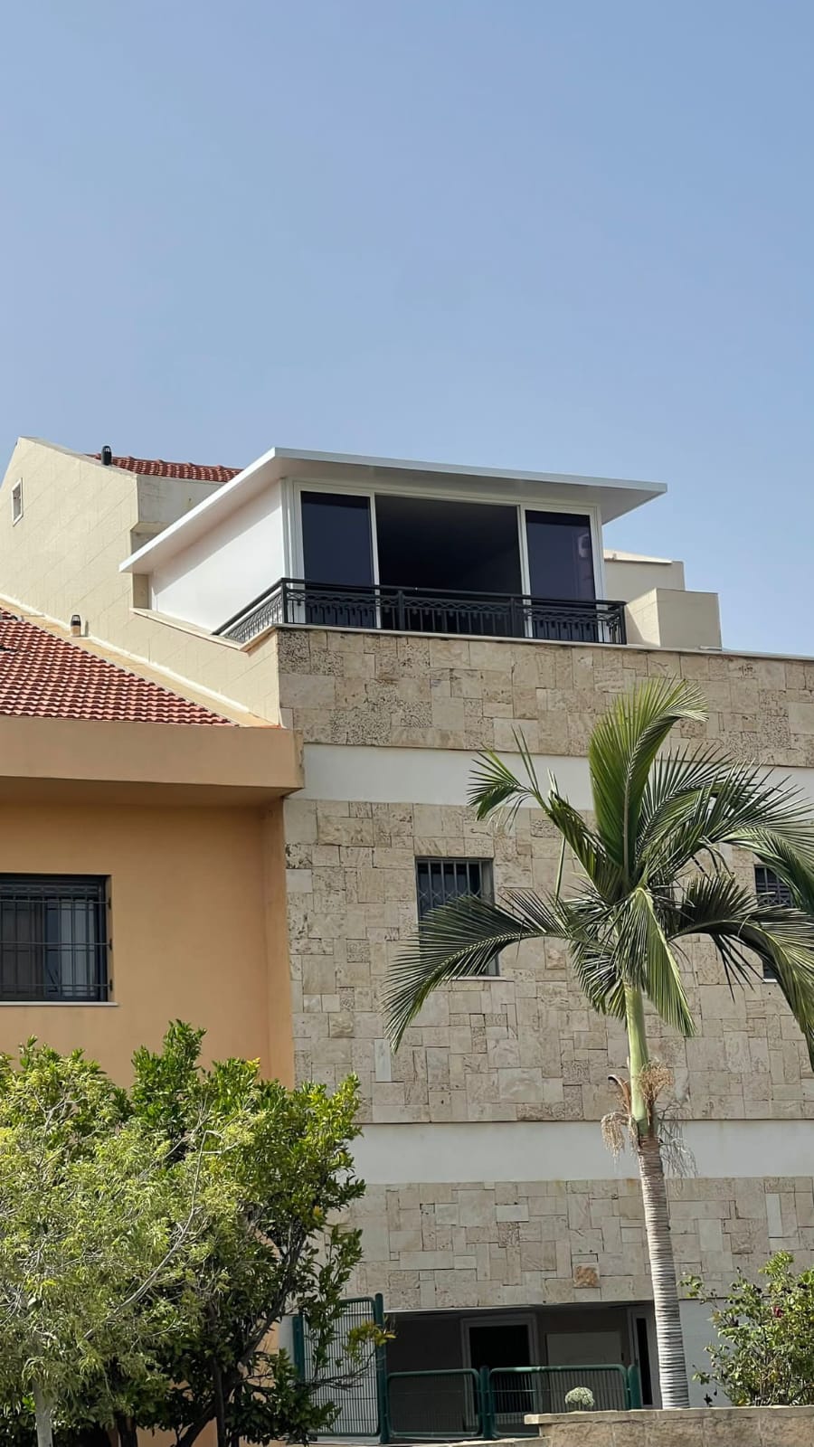 סגירות חורף, סגירת מרפסות